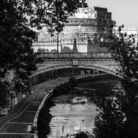 Suites 44 Via Cicerone - Vatican&Castel Sant'Angelo-3